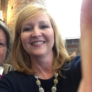 Meet your Posher, Donna